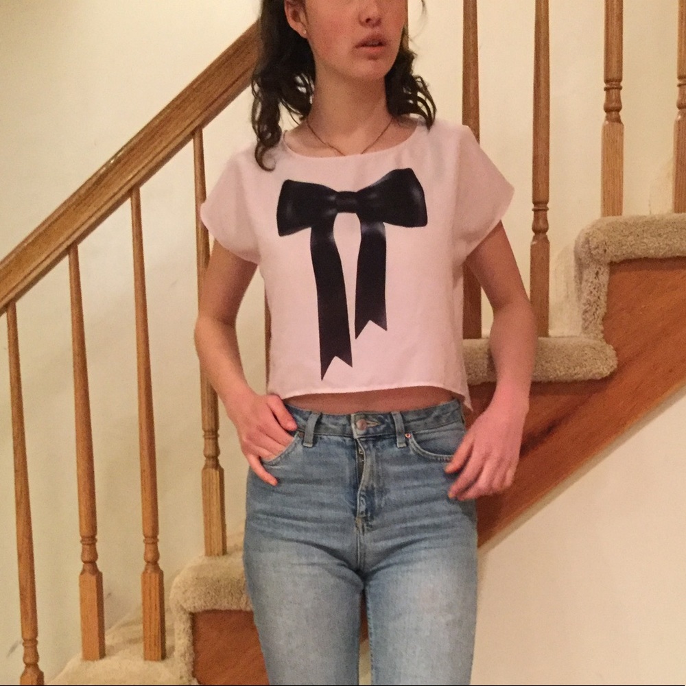 Unique Vintage Satiny Button-up Back top